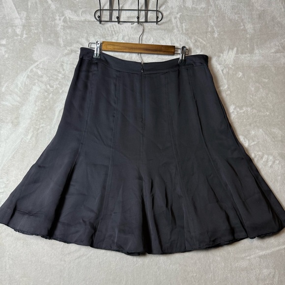 Adrienne Vittadini Black Silk Flowy A-Line Skirt | Lined | Size 10 - Picture 6 of 9
